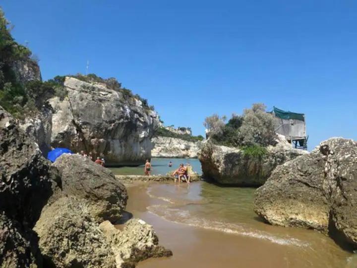 Casa Vacanze Flora Peschici Bagian luar foto
