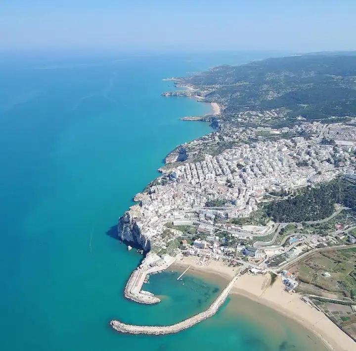 Casa Vacanze Flora Peschici Bagian luar foto