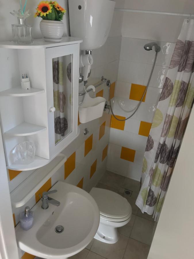 Casa Vacanze Flora Peschici Bagian luar foto