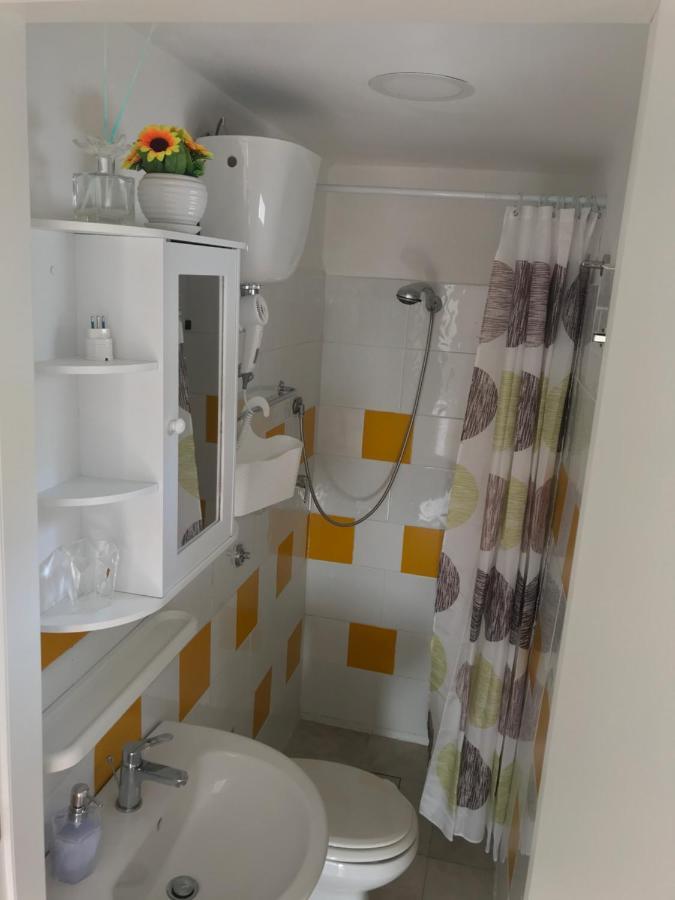 Casa Vacanze Flora Peschici Bagian luar foto